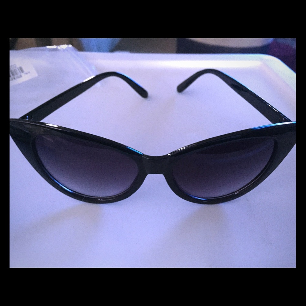 2 pair Cat eye sunglasses:  black & brown leopard